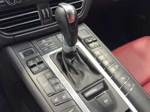 Used 2020 Porsche Macan S AWD/4WD image 25