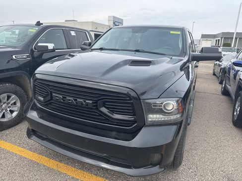 Used 2018 RAM 1500 Sport image 16