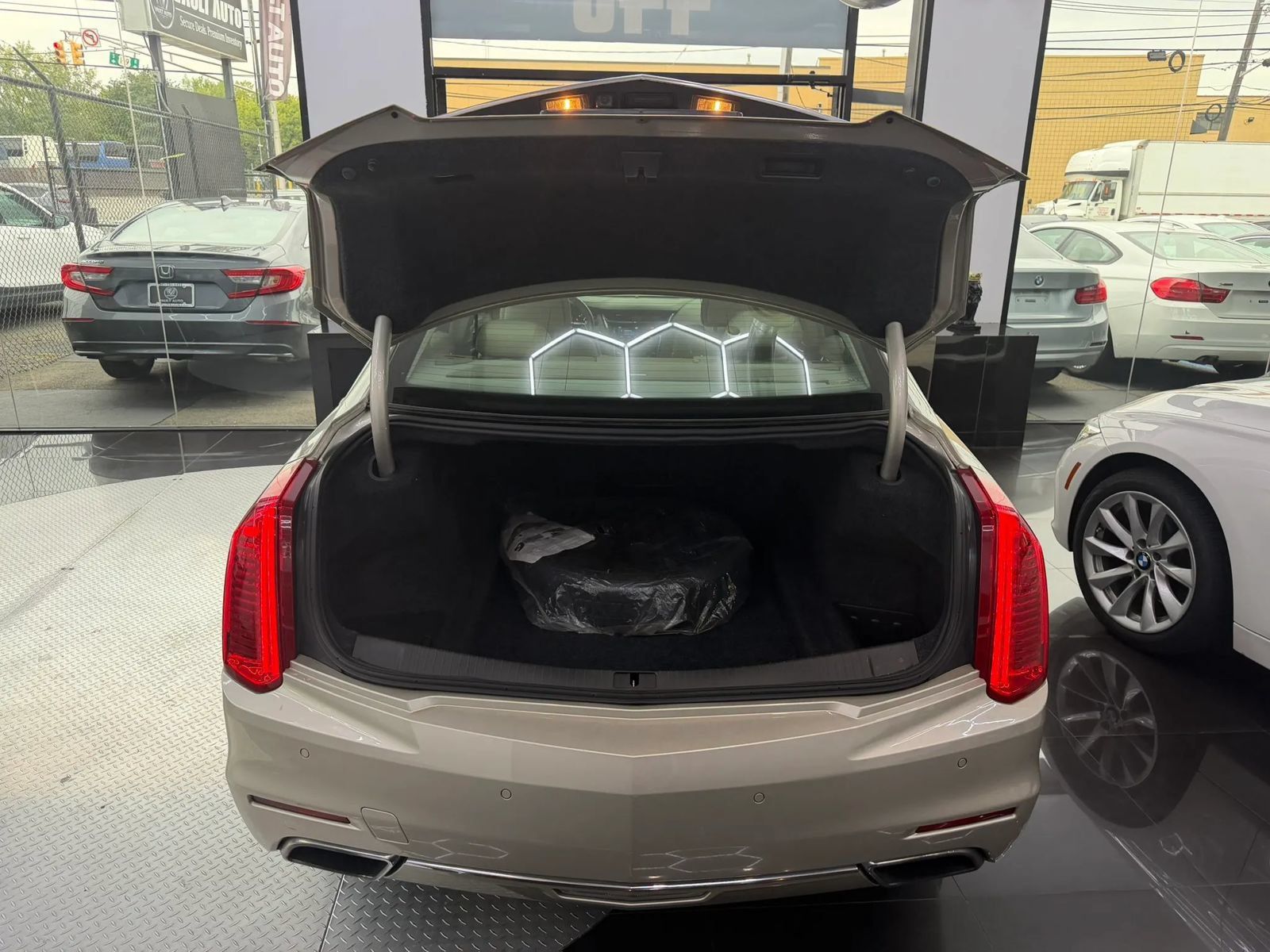 Used 2014 Cadillac CTS Luxury AWD/4WD image 14