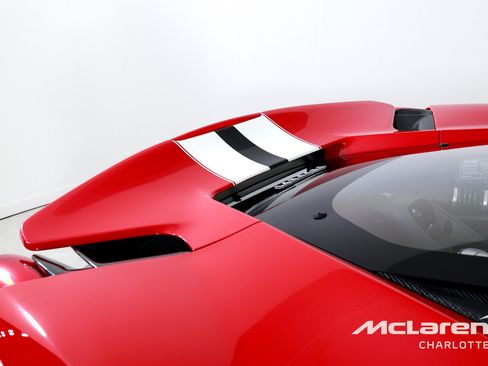 Used 2020 Ferrari 488 Pista Coupe RWD image 34