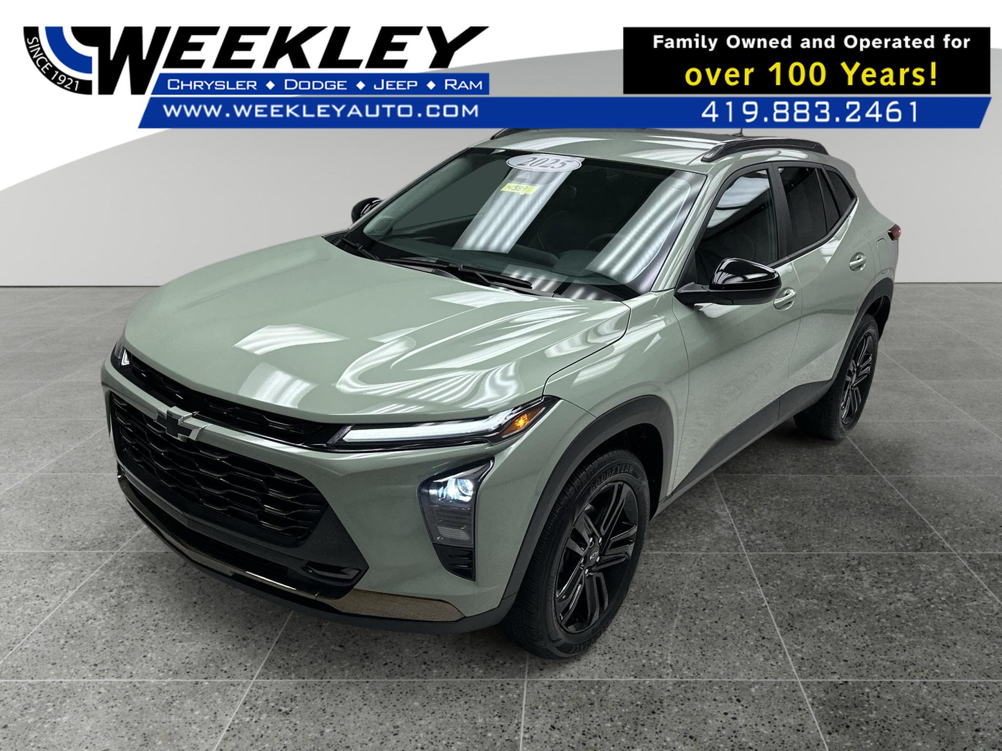 Used 2025 Chevrolet Trax ACTIV w/ Driver Confidence Package FWD image 1