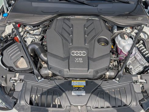 Used 2025 Audi A8 L 3.0T AWD/4WD image 9