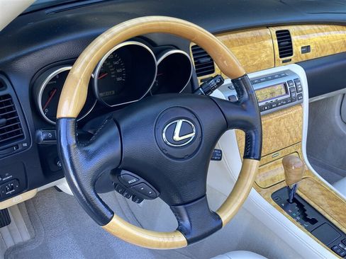 Used 2005 Lexus SC 430 Convertible RWD image 20