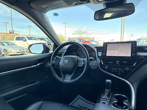 Used 2022 Toyota Camry XSE image 22