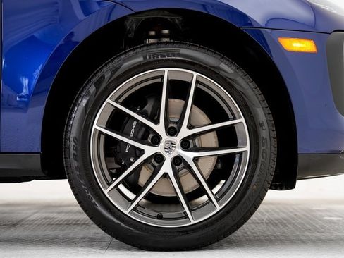 New 2025 Porsche Macan image 31