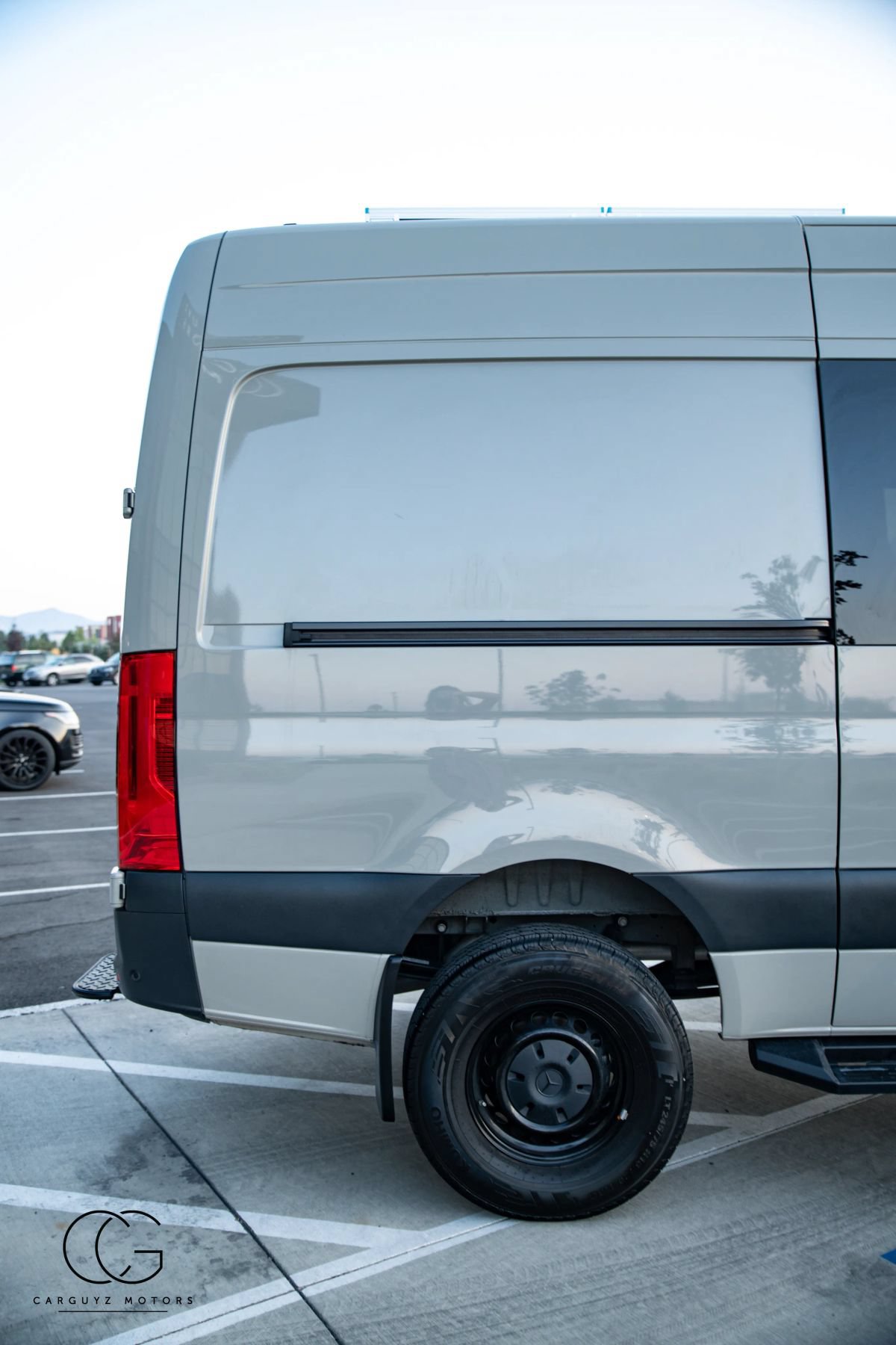 Used 2024 Mercedes-Benz Sprinter 2500 image 13