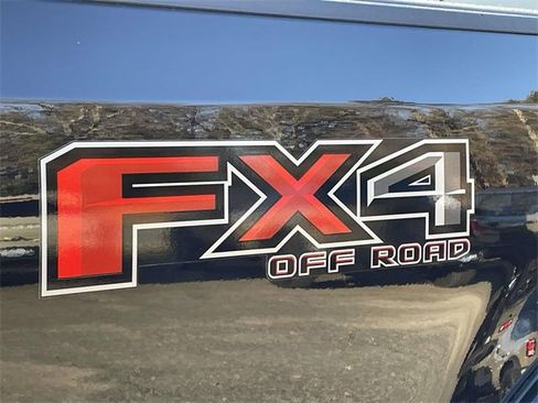 Certified 2021 Ford F250 Lariat w/ Lariat Ultimate Package image 8