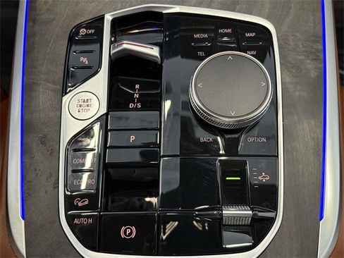 Used 2023 BMW X7 xDrive40i w/ M Sport Package image 23