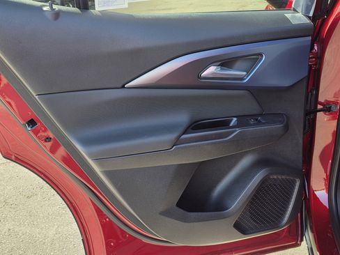 New 2026 Chevrolet Equinox EV LT w/ LPO, Blackout Package image 13