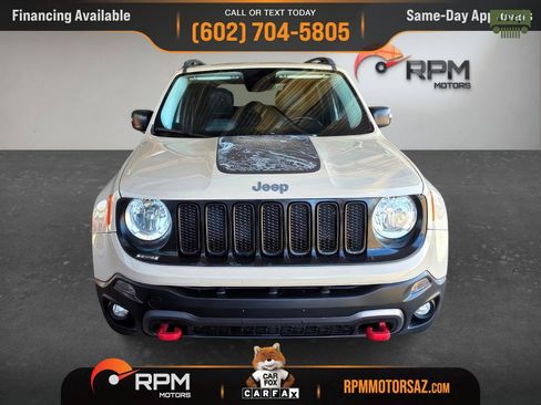 Used 2017 Jeep Renegade Trailhawk AWD/4WD image 2