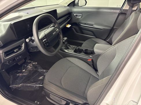 New 2026 Kia K4 FWD image 21