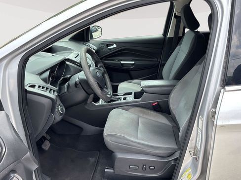 Used 2018 Ford Escape SE FWD image 10