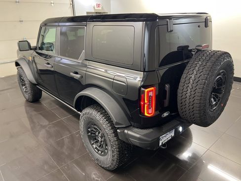 New 2026 Ford Bronco Badlands image 4