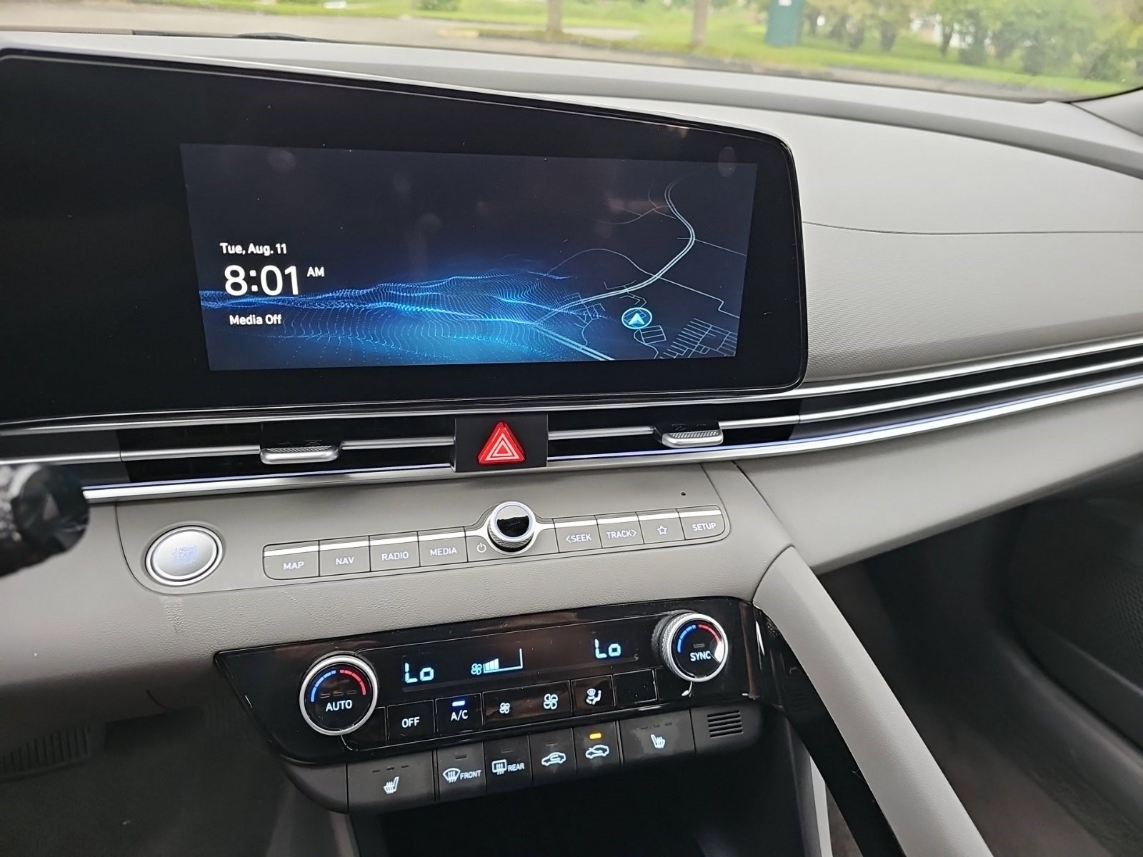 Used 2025 Hyundai Elantra SEL FWD image 21