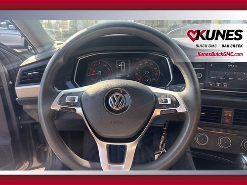 Used 2019 Volkswagen Jetta S image 27