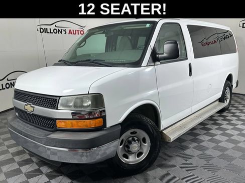Used 2014 Chevrolet Express 2500 LT w/ LT Preferred Equipment Group RWD image 1