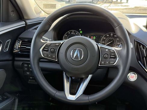 Used 2025 Acura RDX SH-AWD w/ Advance Package image 9