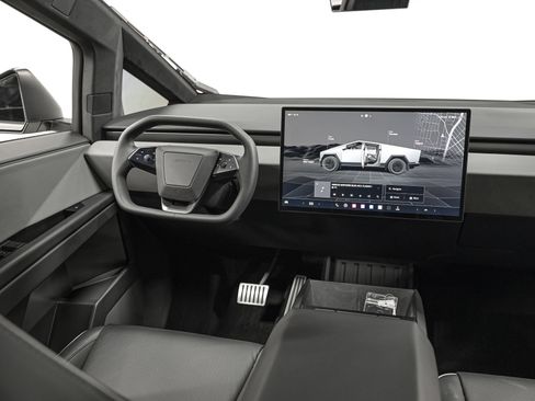 Used 2025 Tesla Cybertruck AWD Crew Cab image 27