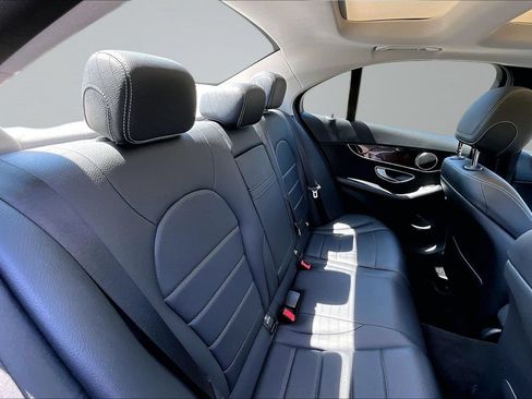 Used 2018 Mercedes-Benz C 300 4MATIC Sedan image 14