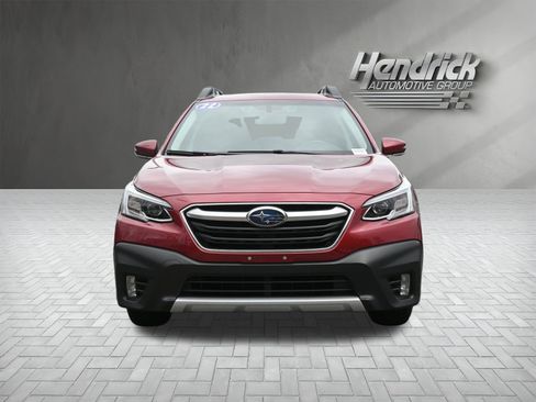 Certified 2022 Subaru Outback Limited XT image 3