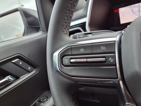 New 2026 GMC Canyon Elevation w/ Convenience Package image 8