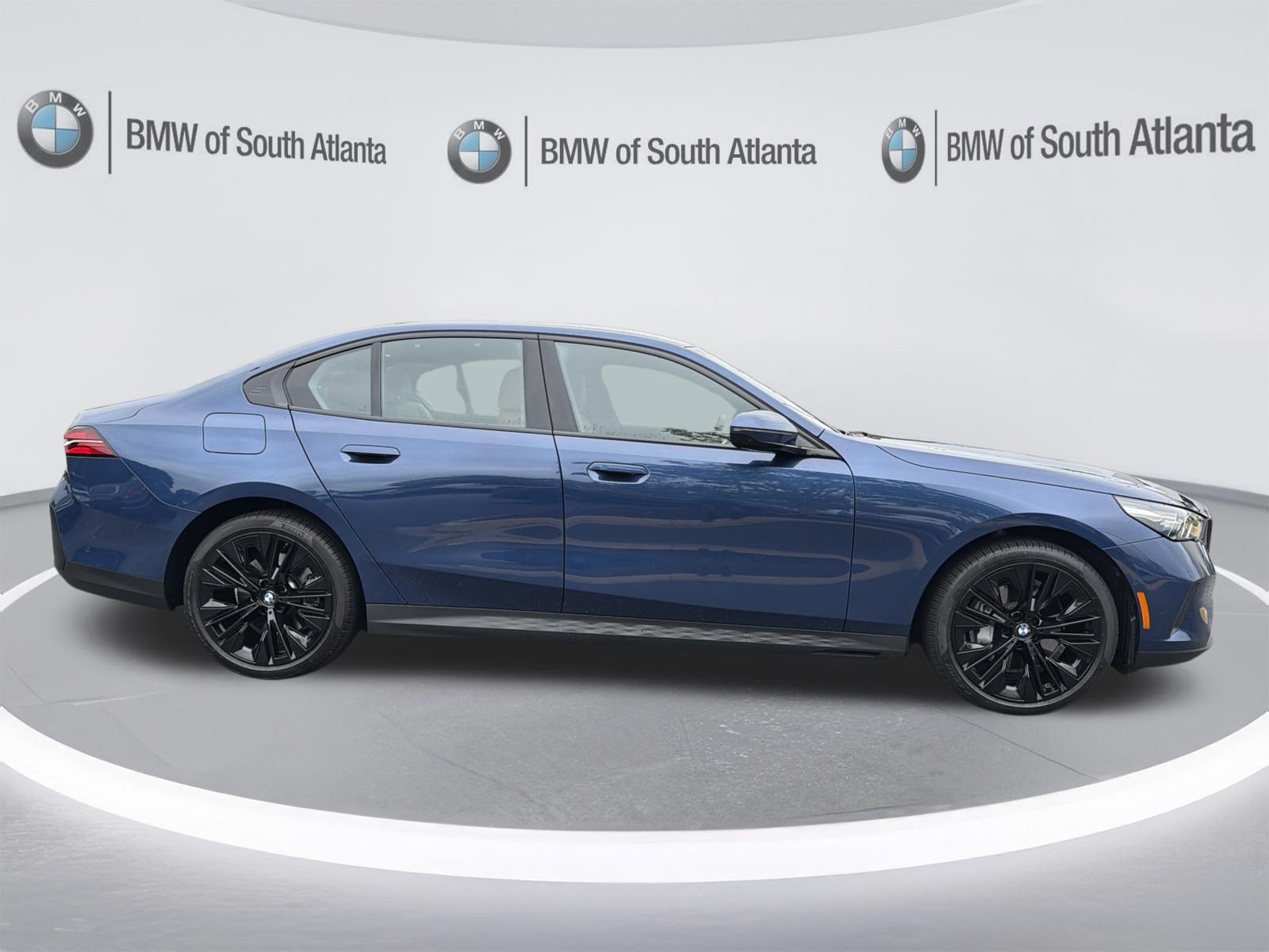 Certified 2027 BMW 540i xDrive AWD/4WD image 29