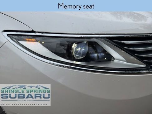Used 2015 Lincoln MKZ Base image 16