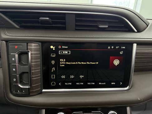 Used 2024 GMC Yukon Denali w/ Denali Reserve Package AWD/4WD image 20