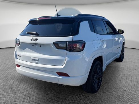 Used 2022 Jeep Compass High Altitude AWD/4WD image 3