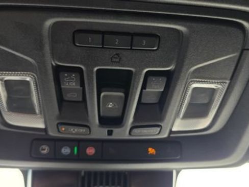 Used 2025 GMC Sierra 2500 AT4 w/ AT4 Premium Plus Package AWD/4WD image 28