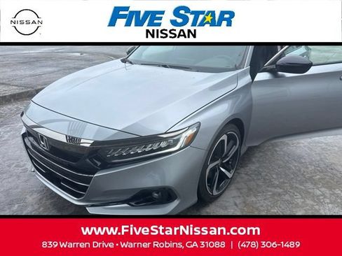 Used 2022 Honda Accord Sport image 2