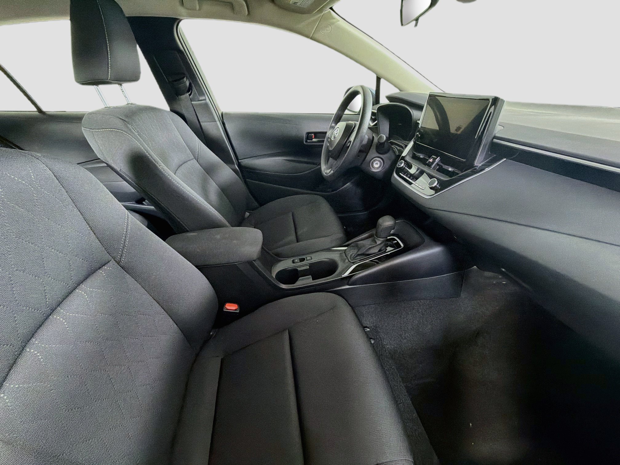 Used 2026 Toyota Corolla LE FWD image 28