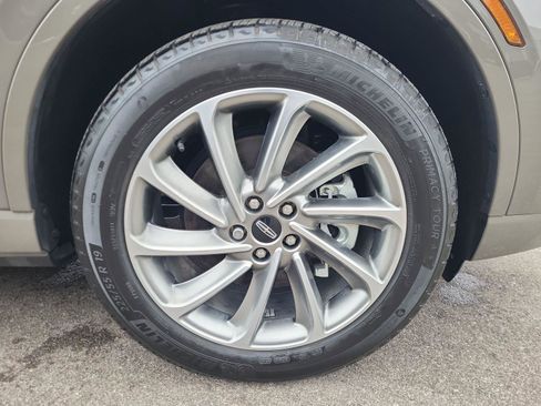 Used 2025 Lincoln Corsair Grand Touring w/ Towing Package image 30