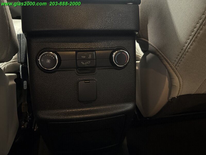 Used 2018 Ford Explorer 4WD w/ Class II Trailer Tow Package image 27