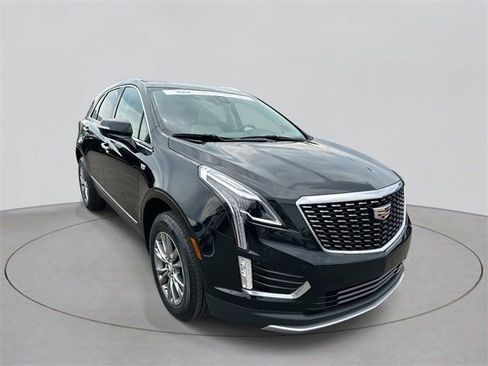 Certified 2022 Cadillac XT5 Premium Luxury image 2