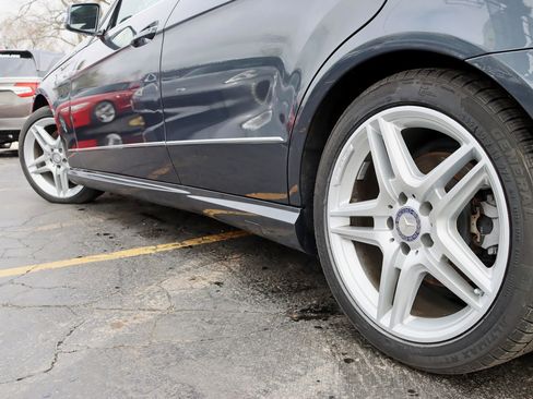 Used 2013 Mercedes-Benz E 350 4MATIC Sedan image 14