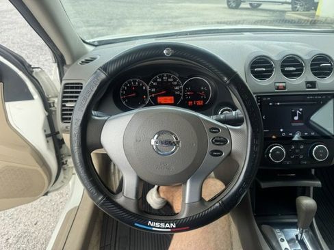 Used 2012 Nissan Altima 2.5 S FWD image 11