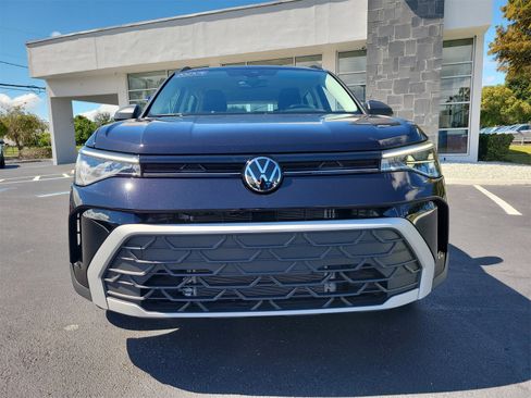 Certified 2025 Volkswagen Taos S image 3