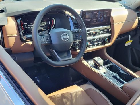 New 2026 Nissan Pathfinder Platinum w/ Cargo Package FWD image 4