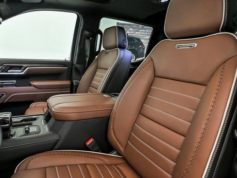 New 2026 GMC Sierra 1500 Denali Ultimate AWD/4WD image 9
