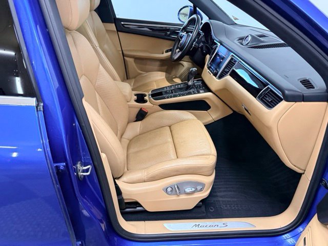 Used 2017 Porsche Macan S AWD/4WD image 35