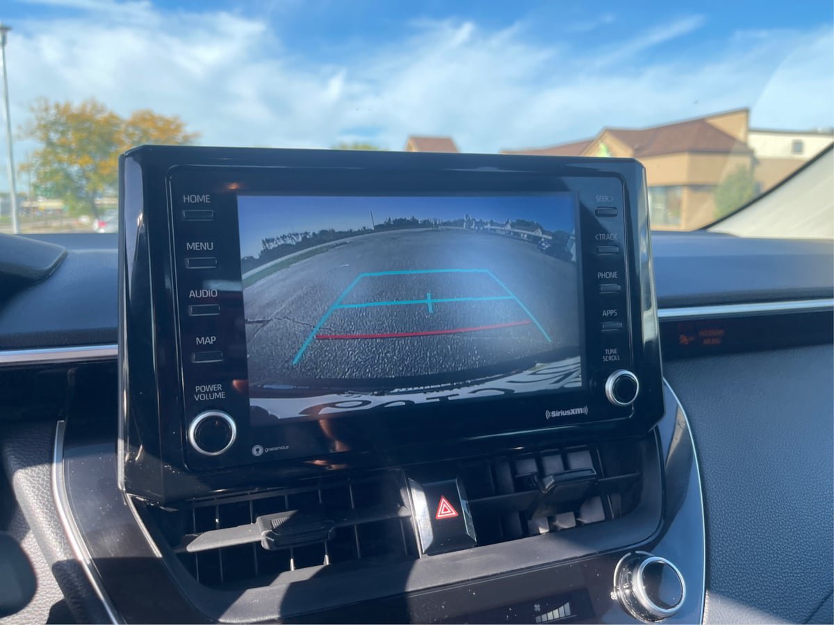 Used 2022 Toyota Corolla LE FWD image 22