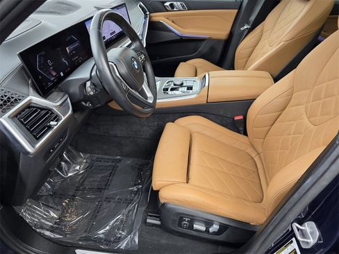 Certified 2024 BMW X5 xDrive40i w/ Premium Package image 9