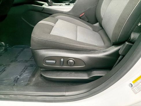 Used 2023 Chevrolet Blazer LT image 10