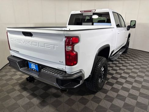 Used 2022 Chevrolet Silverado 3500 LT w/ Convenience Package AWD/4WD image 8