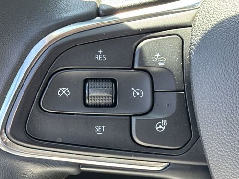 Used 2023 Buick Envision Preferred image 24