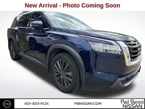 Used 2022 Nissan Pathfinder SL w/ SL Premium Package image 1