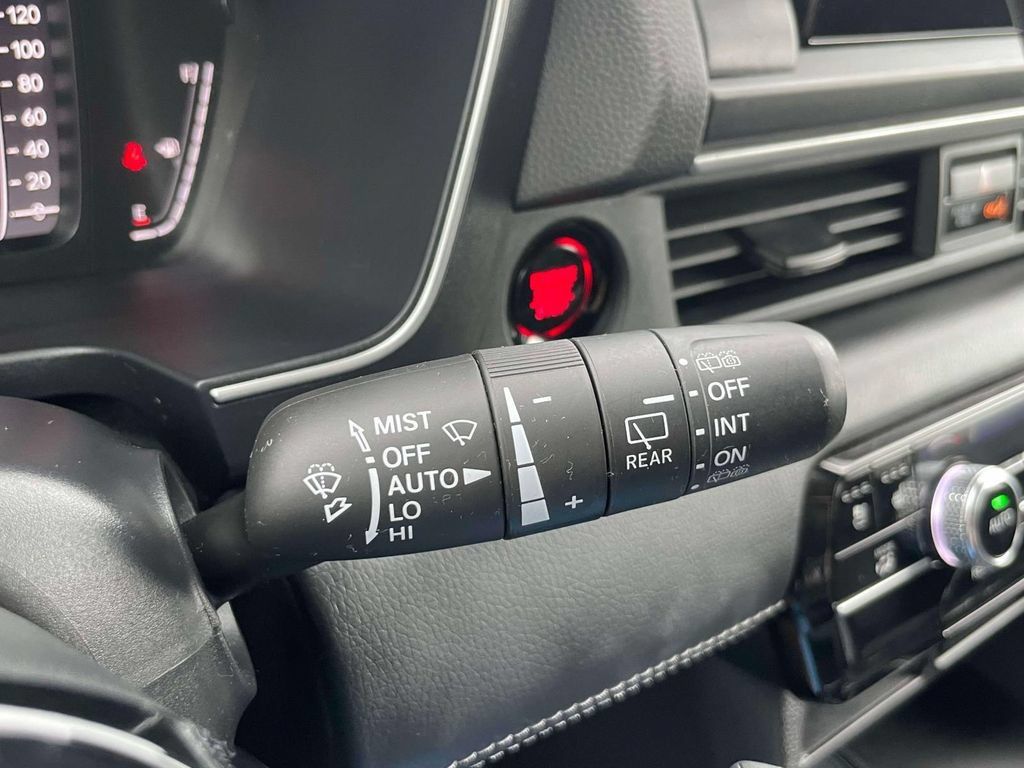 Certified 2023 Honda Pilot Elite image 24