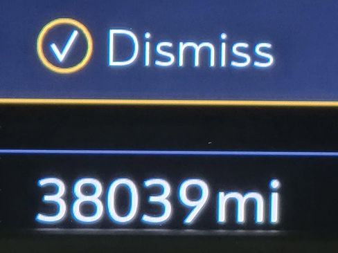 Certified 2024 Cadillac XT6 Premium Luxury w/ Platinum Package image 2