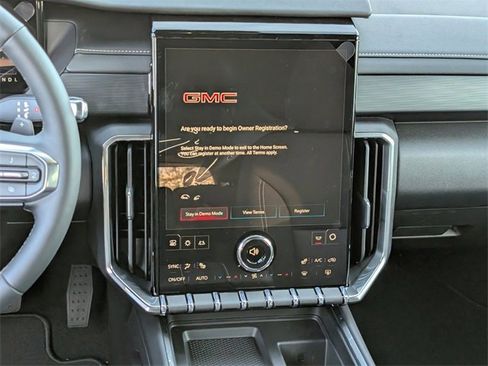 New 2026 GMC Acadia Elevation image 11